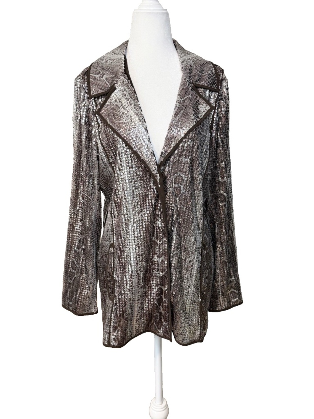 Chico's Size 1 US M/8 Sequin Snake Ravishing Jacket Silver Brown Snap Closure